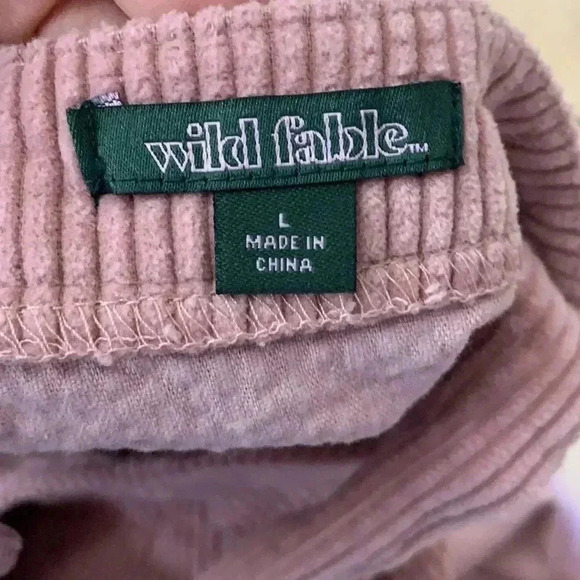 Wild fable - Picture 5 of 5